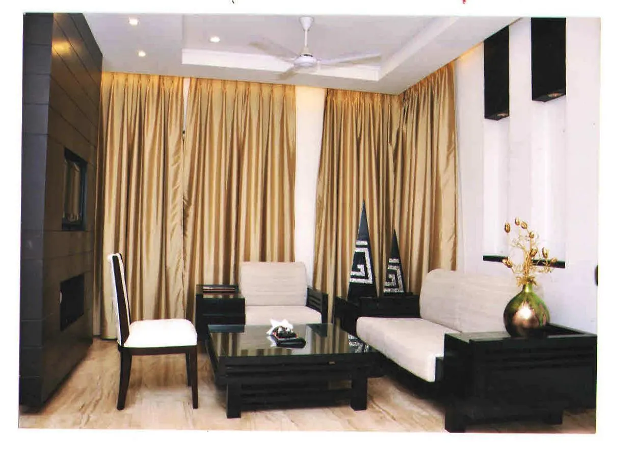 **  Hotel Vipul Grand Gurgaon India